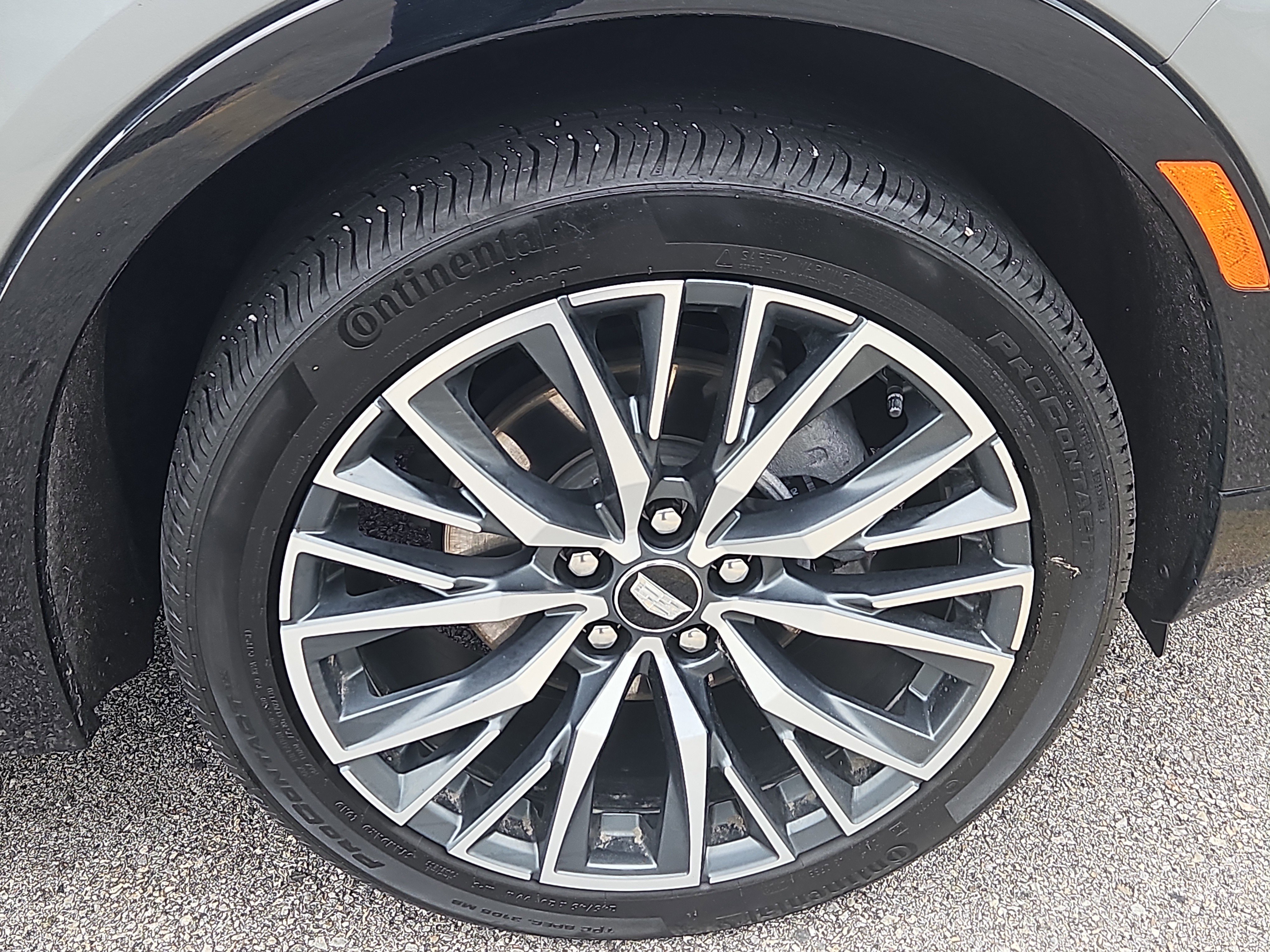 Used 2024 Cadillac XT4 Sport AWD/4WD image 31