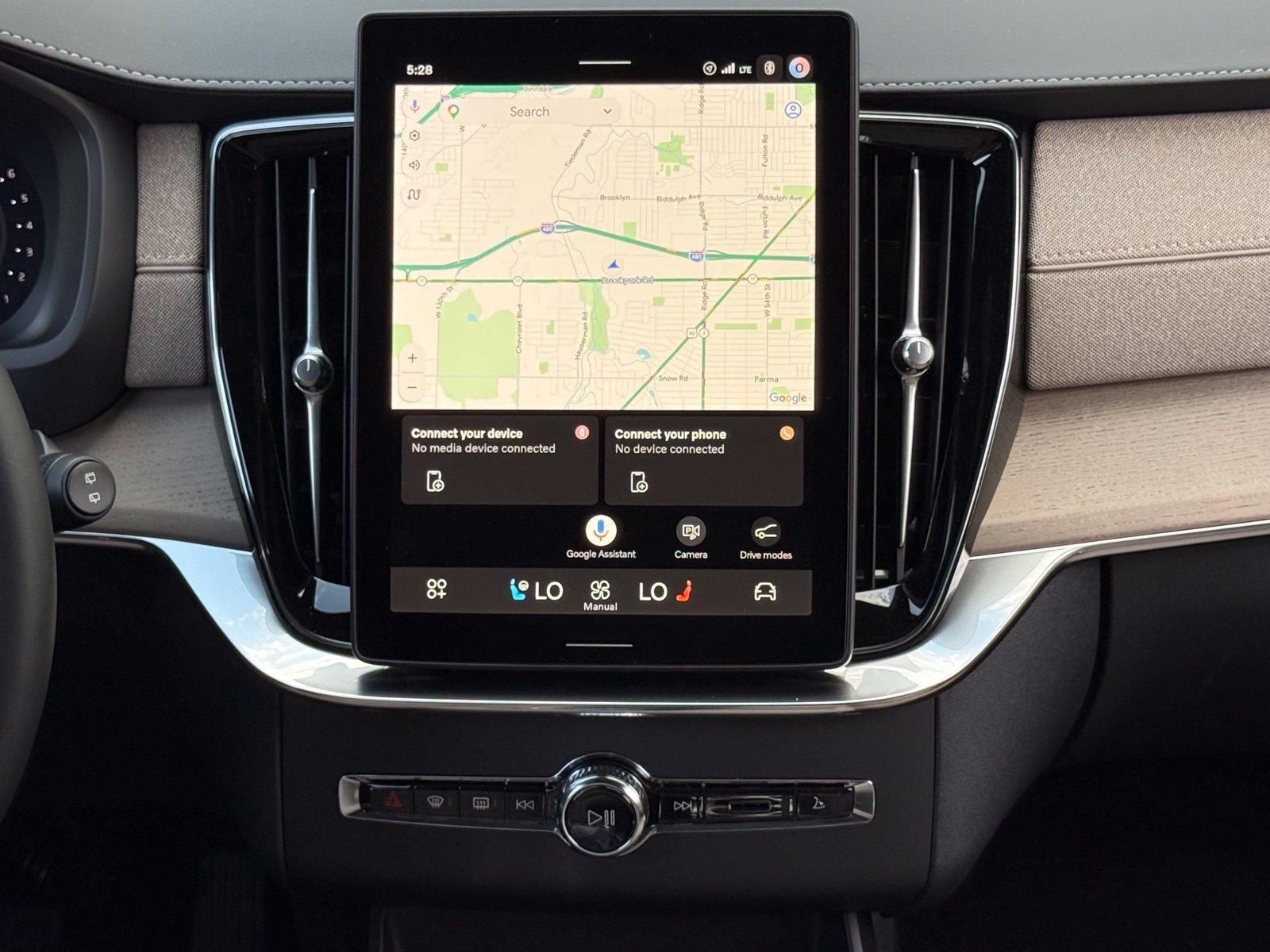 New 2027 Volvo XC90 B6 Ultra AWD/4WD image 24