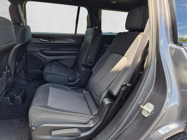 Used 2024 Jeep Grand Cherokee L Laredo AWD/4WD image 18