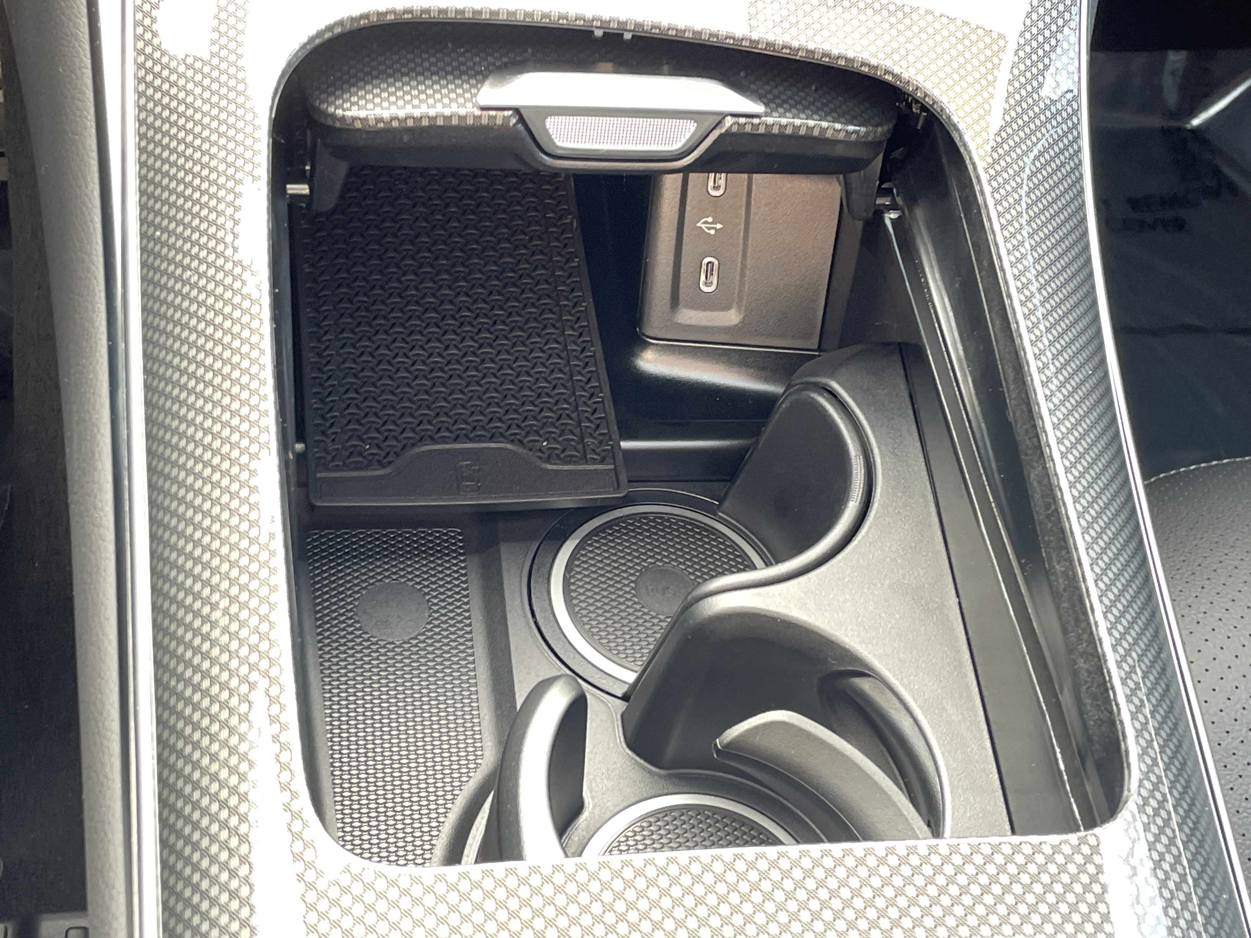 New 2026 Mercedes-Benz GLC 300 image 32