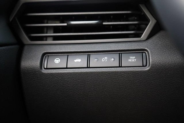 Certified 2025 Nissan Altima 2.5 SL FWD image 19