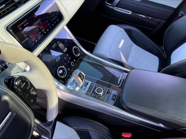 Used 2019 Land Rover Range Rover Sport SVR AWD/4WD image 14