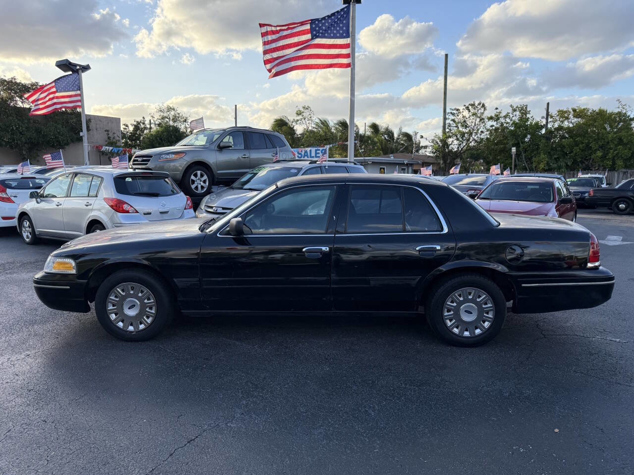 Used 2005 Ford Crown Victoria Police Interceptor RWD image 4
