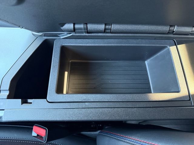 Used 2025 Chevrolet Equinox EV RS image 27