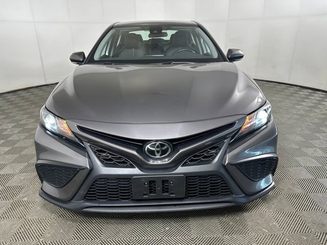 Used 2024 Toyota Camry SE image 8