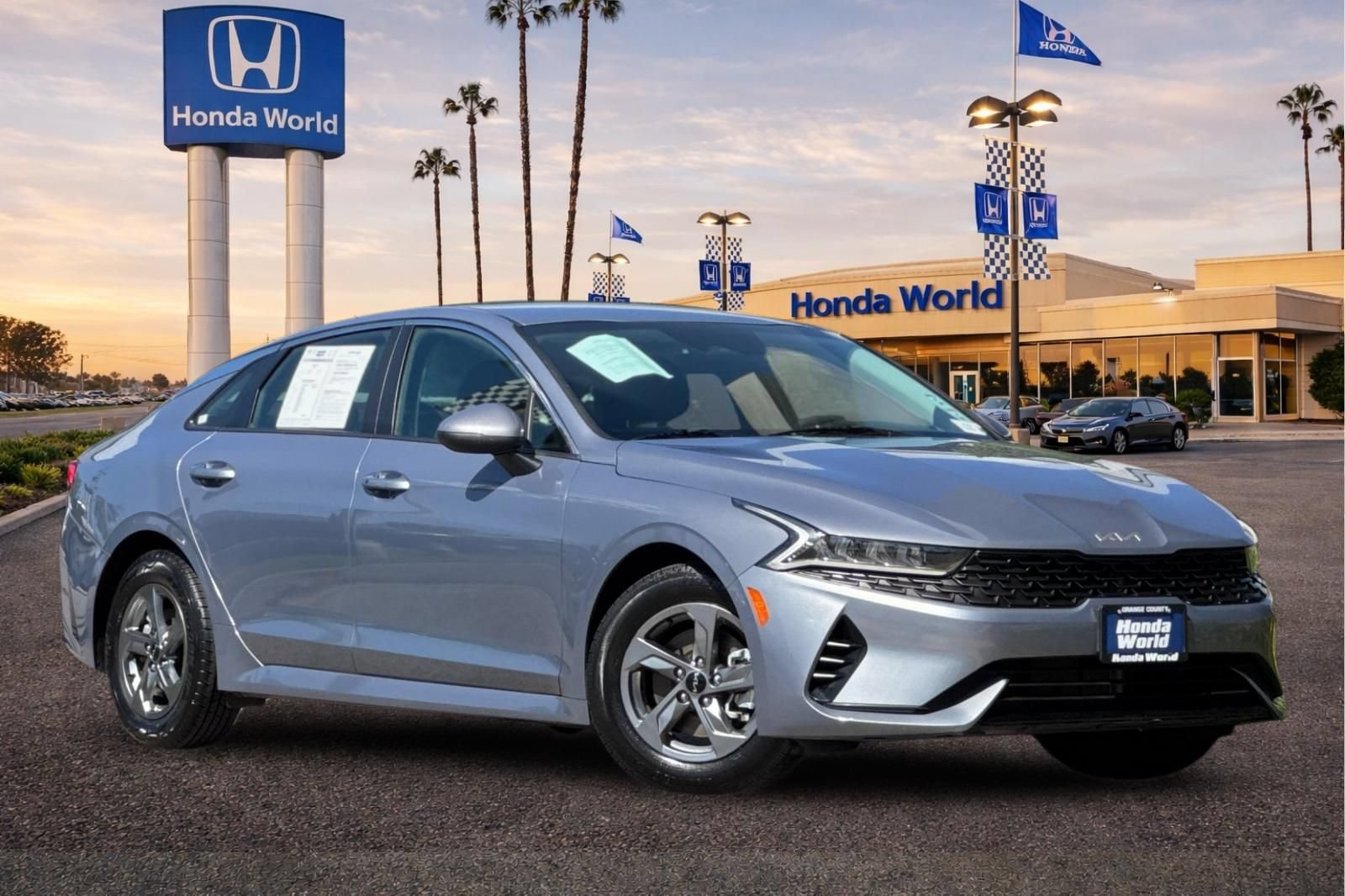 Used 2022 Kia K5 LXS FWD image 2