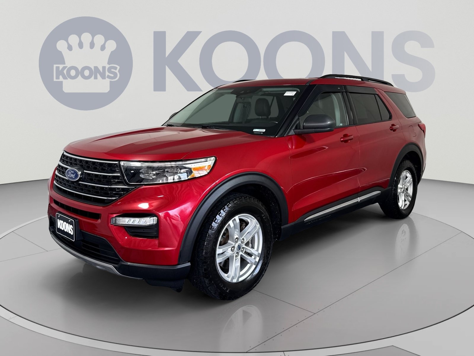 Used 2020 Ford Explorer XLT w/ Equipment Group 202A AWD/4WD image 1