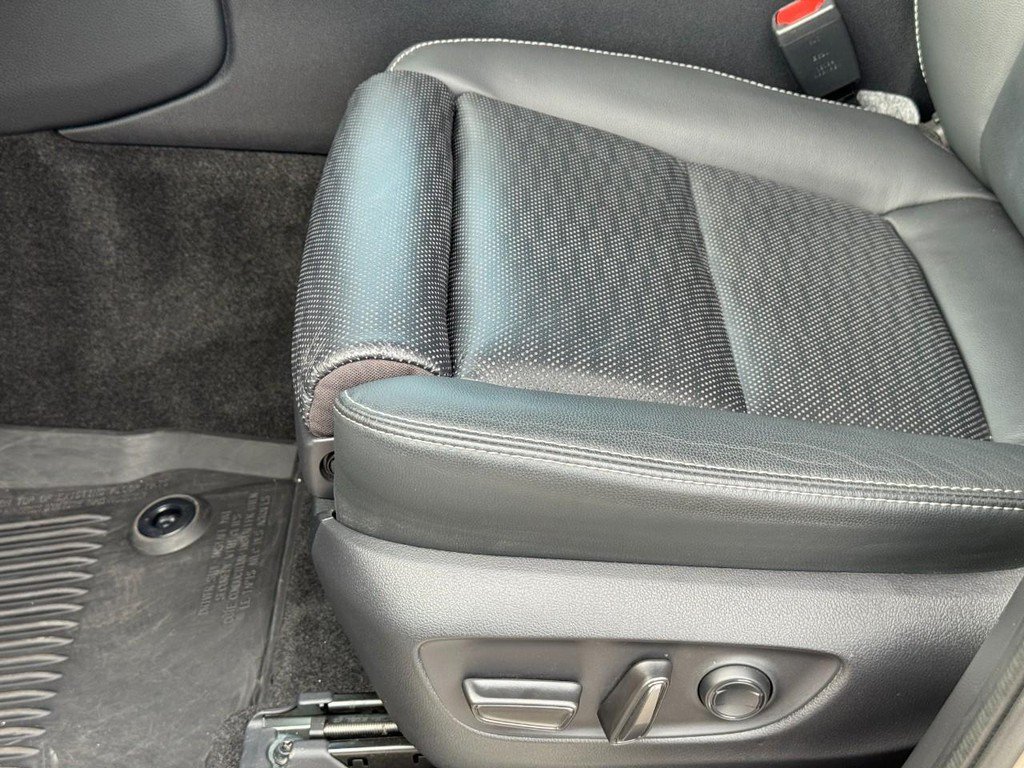 Used 2025 Toyota Land Cruiser w/ Premium Package AWD/4WD image 18