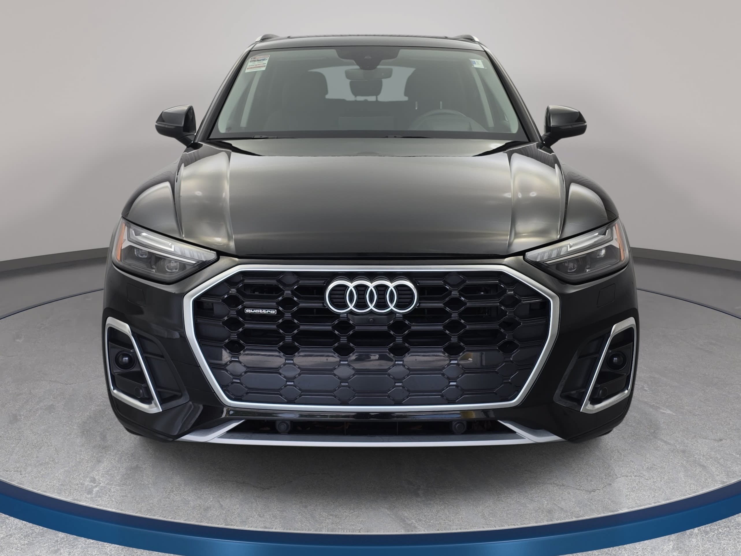 Used 2024 Audi Q5 2.0T Prestige w/ Prestige Package AWD/4WD image 2