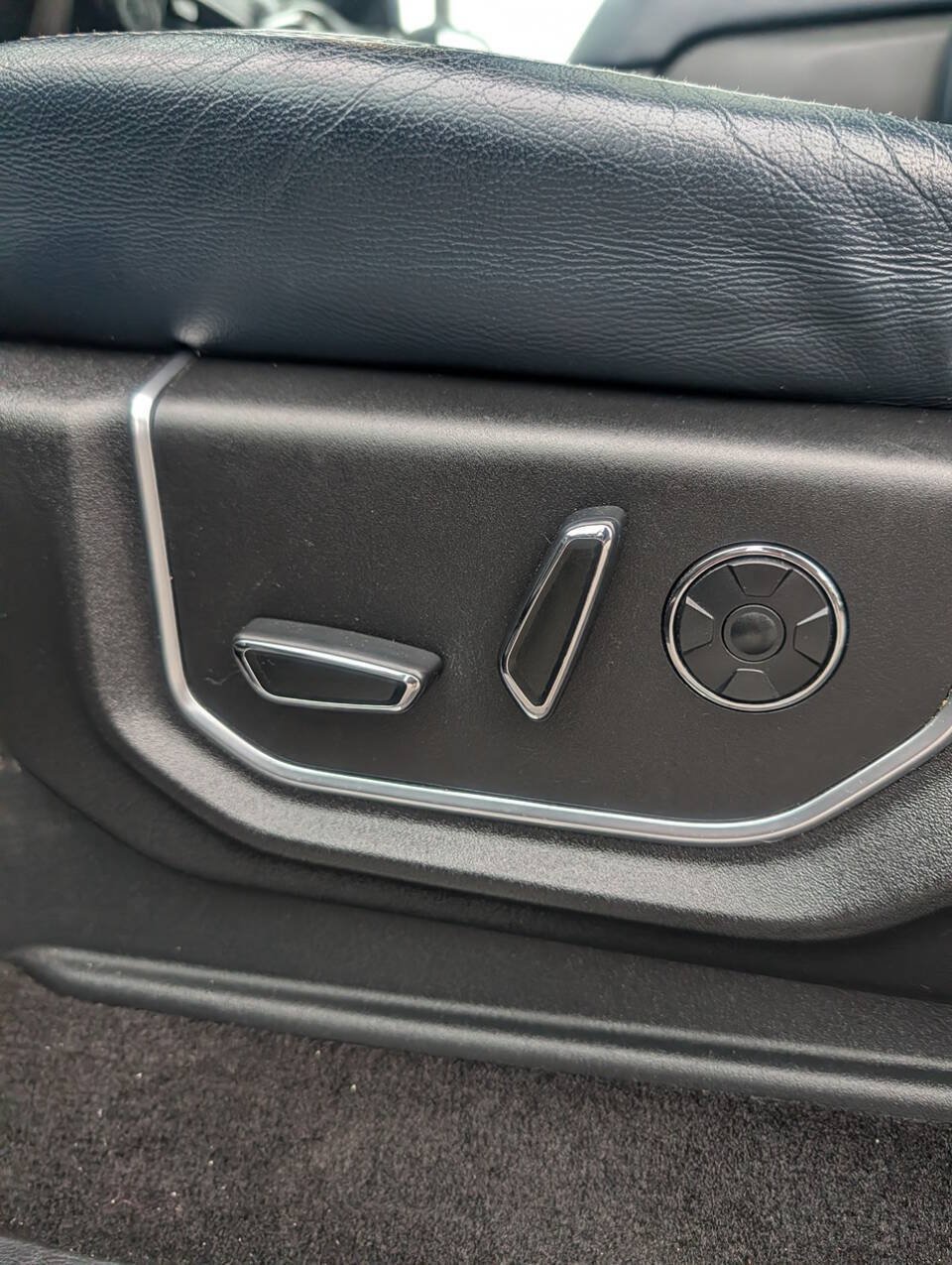 Used 2018 Ford F150 Limited AWD/4WD image 24