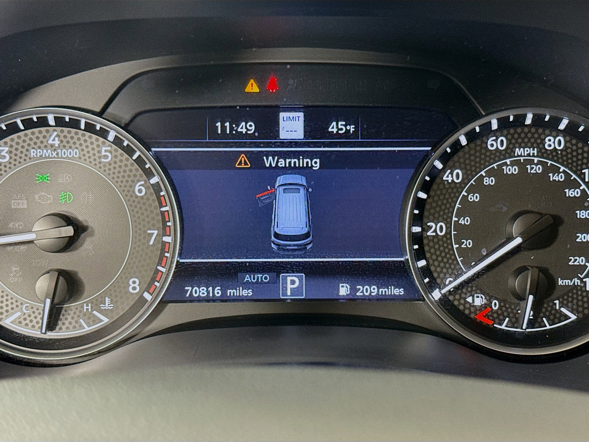 Used 2021 Nissan Armada Platinum w/ Captain's Chairs Package image 13