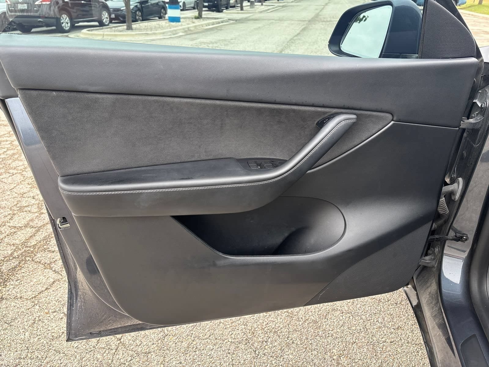 Used 2022 Tesla Model Y Performance AWD/4WD image 25