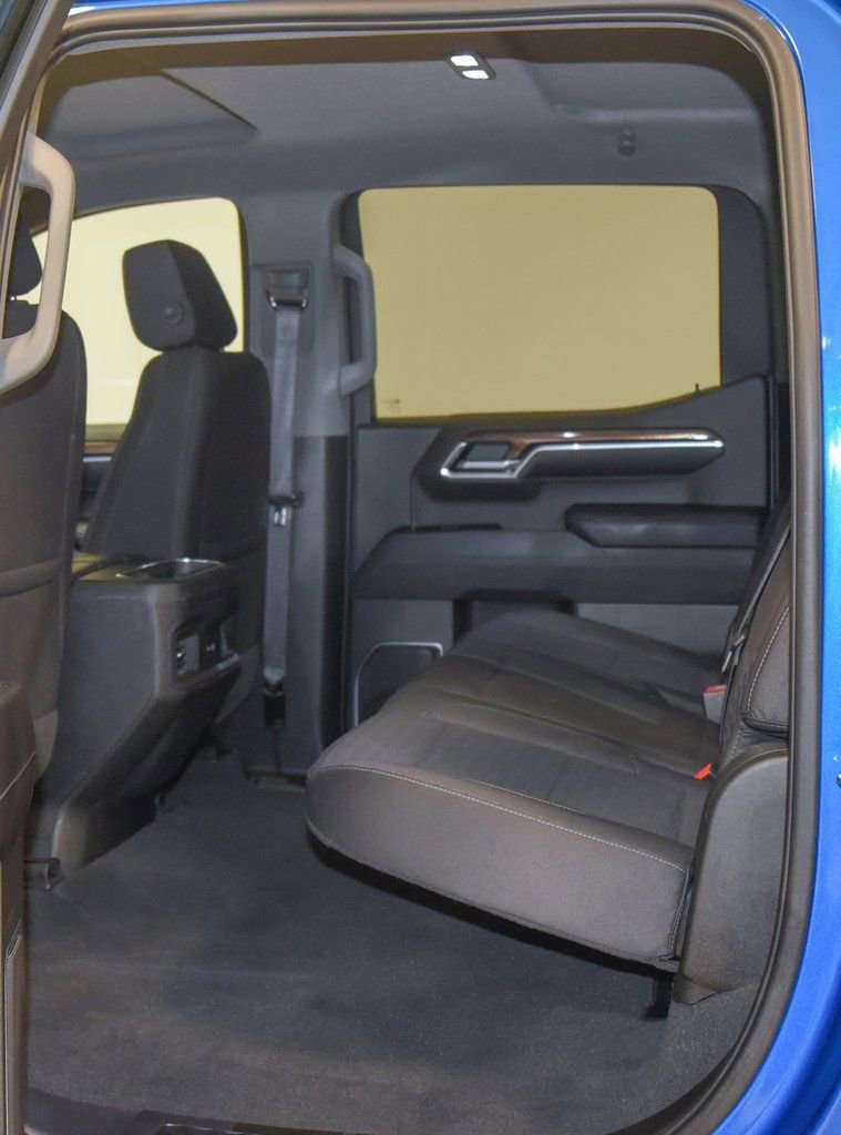 Used 2022 Chevrolet Silverado 1500 RST image 4