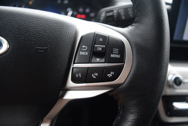 Used 2022 Ford Explorer XLT w/ Equipment Group 202A AWD/4WD image 5