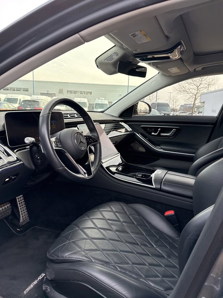 Used 2021 Mercedes-Benz S 580 4MATIC Sedan image 3