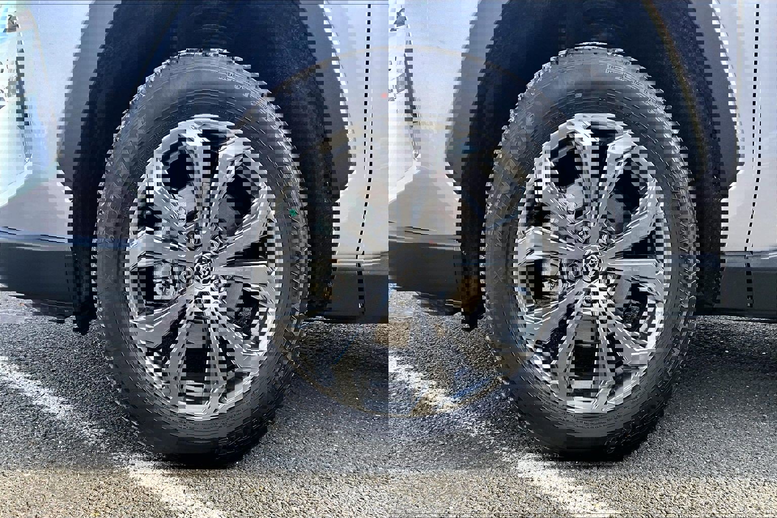 Used 2025 Toyota RAV4 Limited image 9