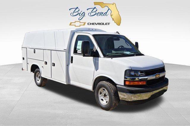 New 2025 Chevrolet Express 3500 w/ Power Convenience Package RWD video 1