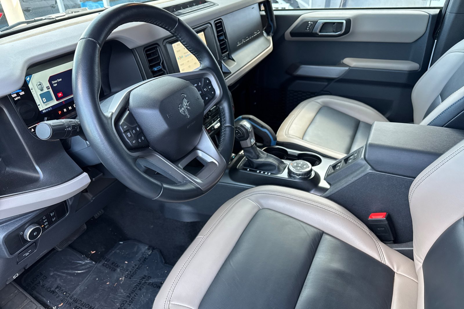 Certified 2023 Ford Bronco Wildtrak AWD/4WD image 10