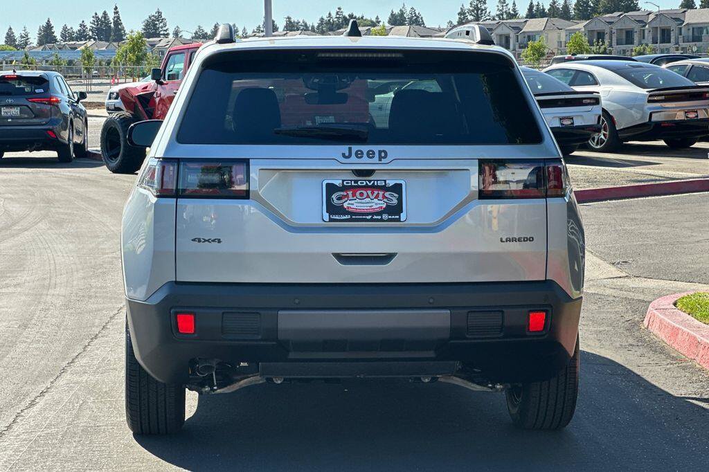 New 2026 Jeep Cherokee Laredo AWD/4WD image 5