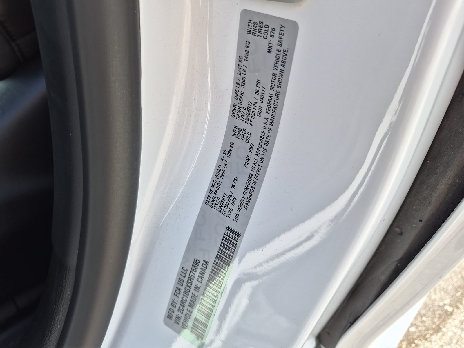 Used 2025 Chrysler Pacifica Select FWD image 21
