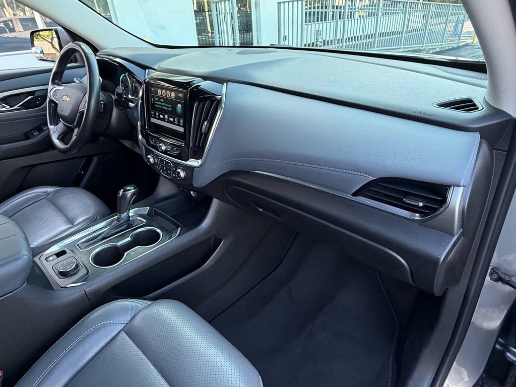 Certified 2019 Chevrolet Traverse LT AWD/4WD image 19