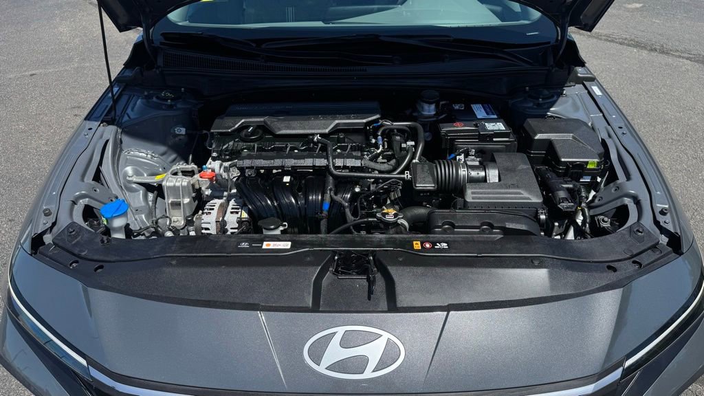 Used 2024 Hyundai Elantra SEL FWD image 10