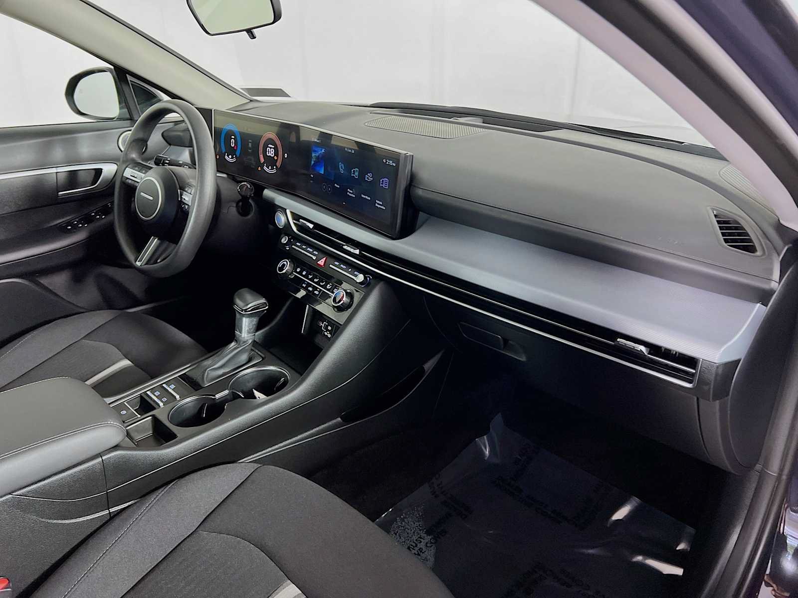 Certified 2026 Hyundai Sonata SE FWD image 28
