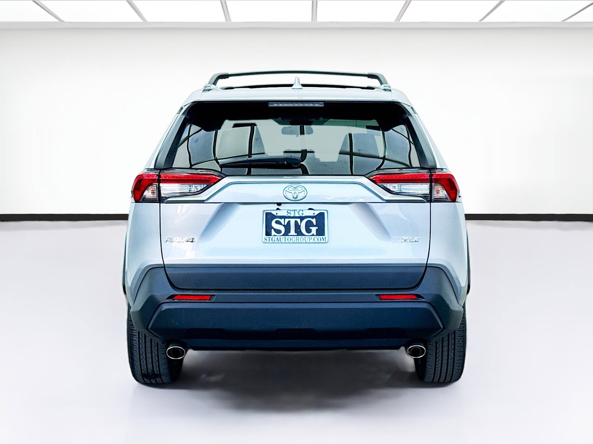 Used 2024 Toyota RAV4 XLE Premium image 5