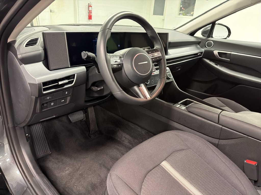 Used 2026 Hyundai Sonata SEL FWD image 24