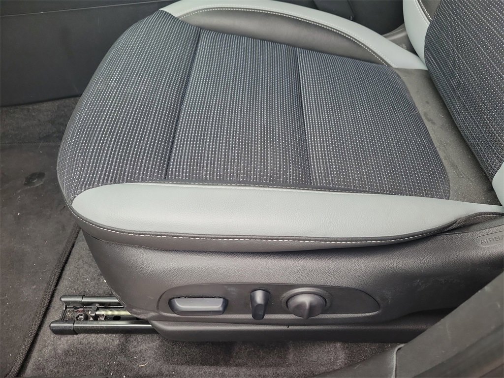 Used 2024 Buick Envista Preferred w/ Convenience I Package image 16