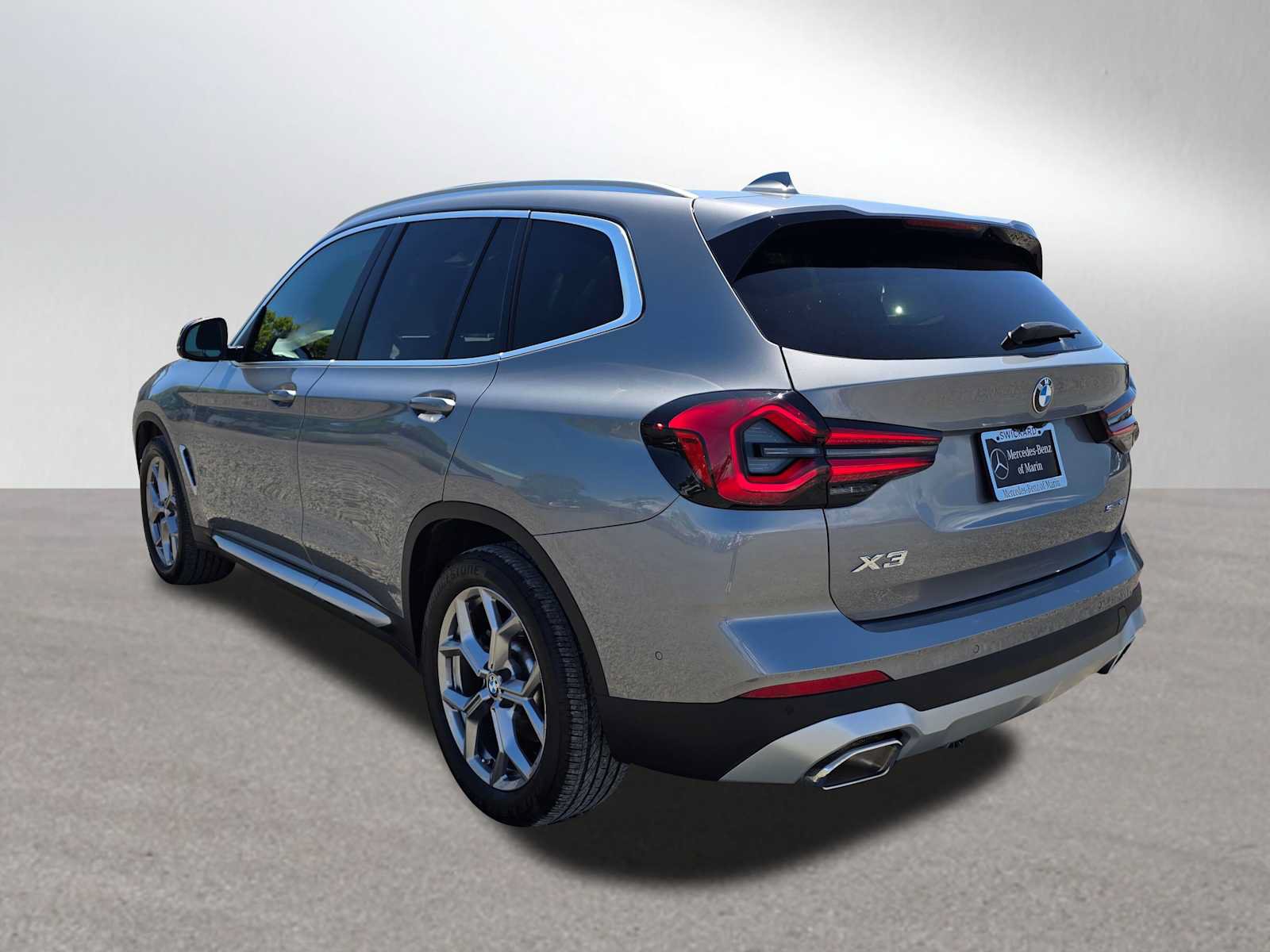 Used 2024 BMW X3 sDrive30i w/ Convenience Package RWD image 5