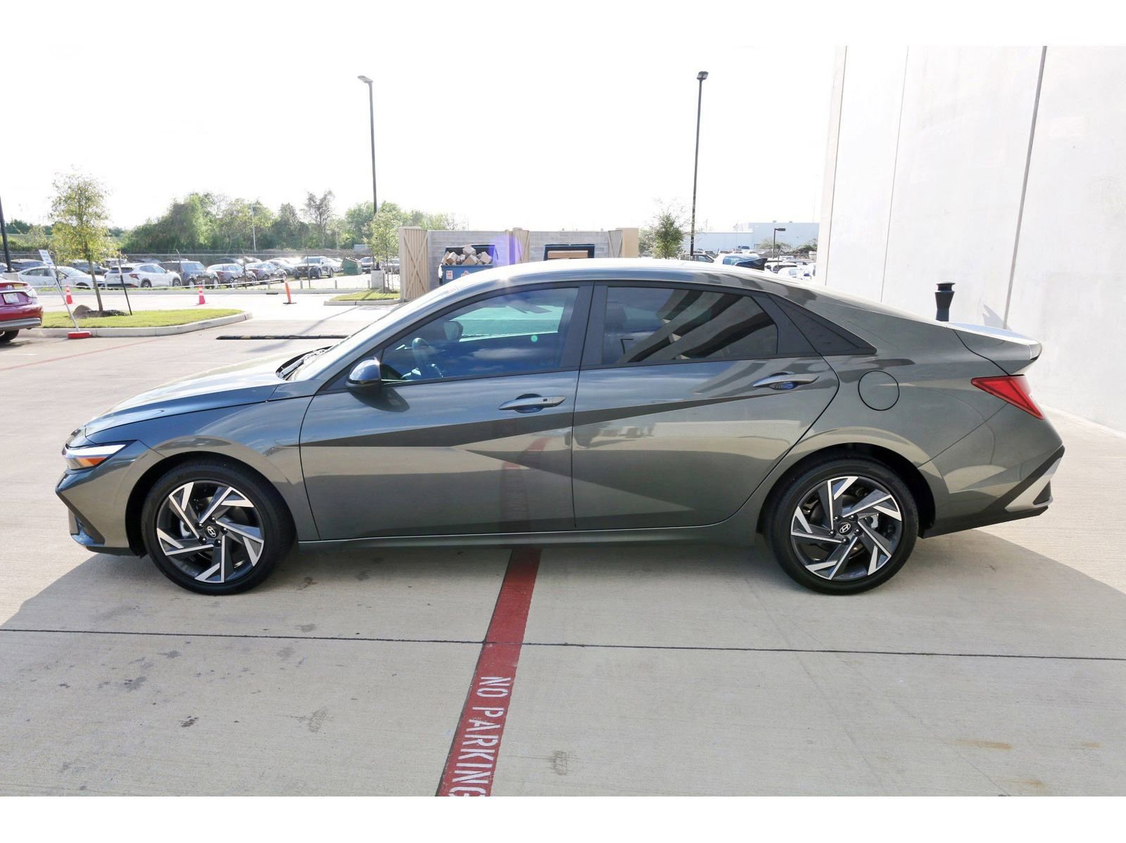 Certified 2025 Hyundai Elantra SEL image 6