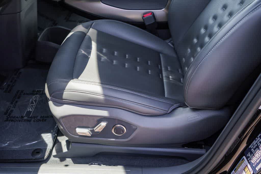 Certified 2024 Kia EV9 Wind AWD/4WD image 20