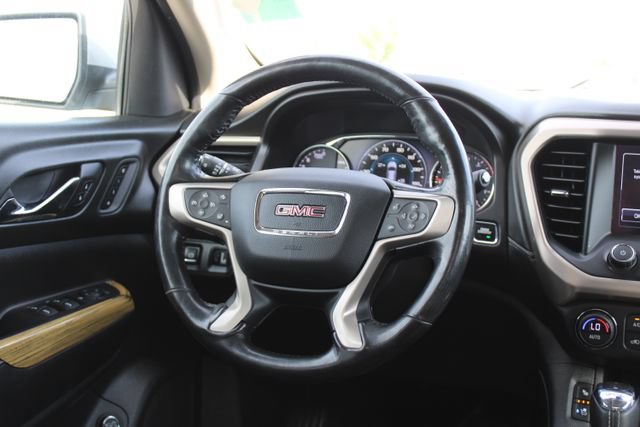Used 2017 GMC Acadia Denali w/ Technology Package AWD/4WD image 16