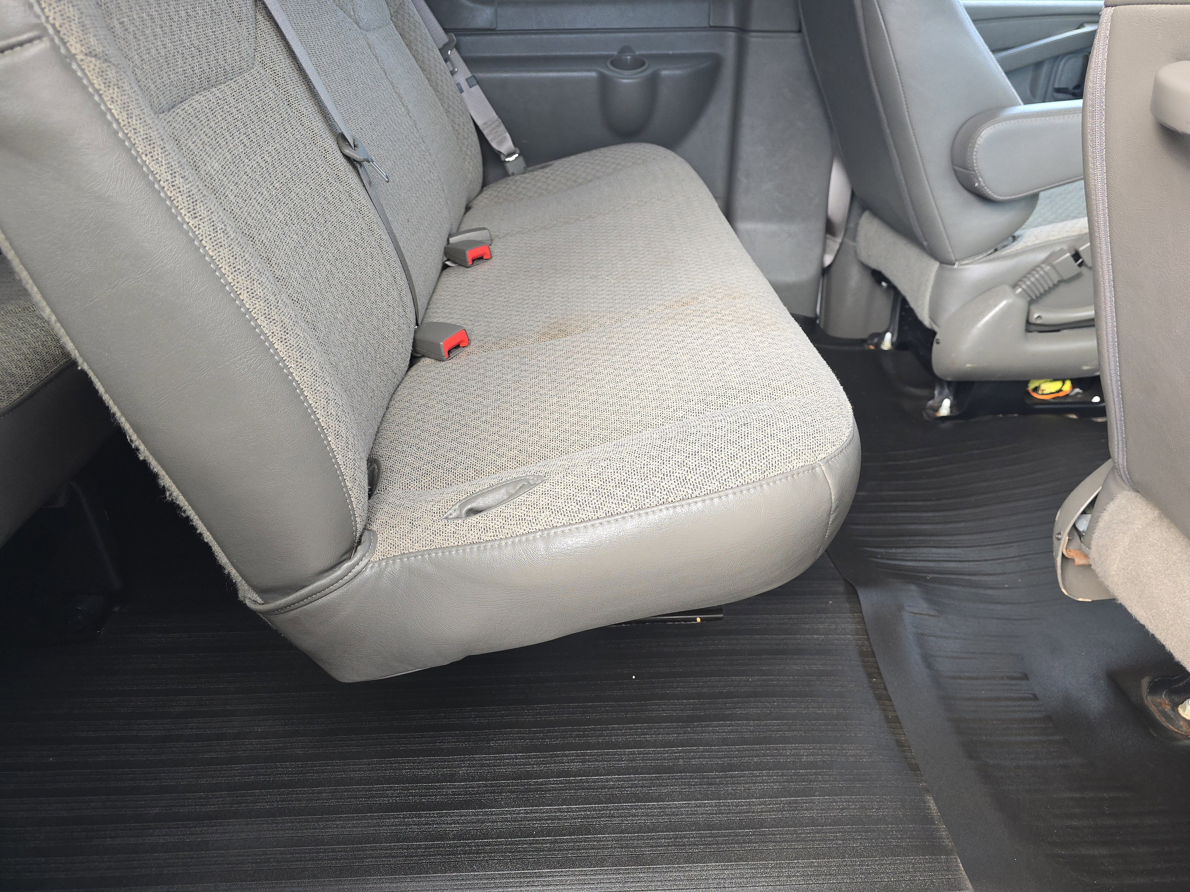 Used 2023 Chevrolet Express 3500 LS image 13