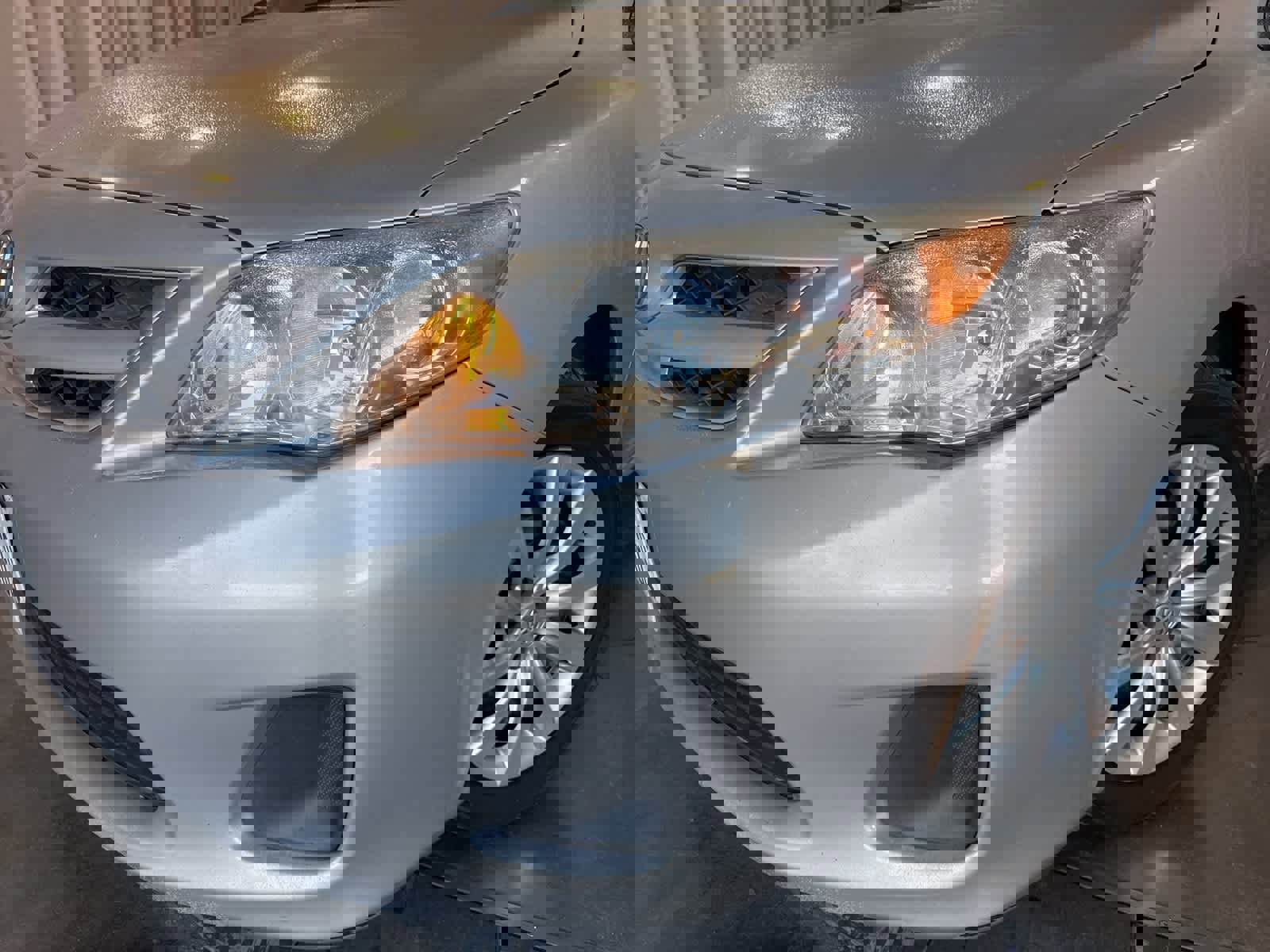 Used 2012 Toyota Corolla LE image 9