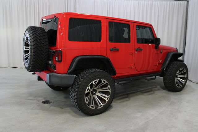 Used 2018 Jeep Wrangler Unlimited Sahara AWD/4WD image 33