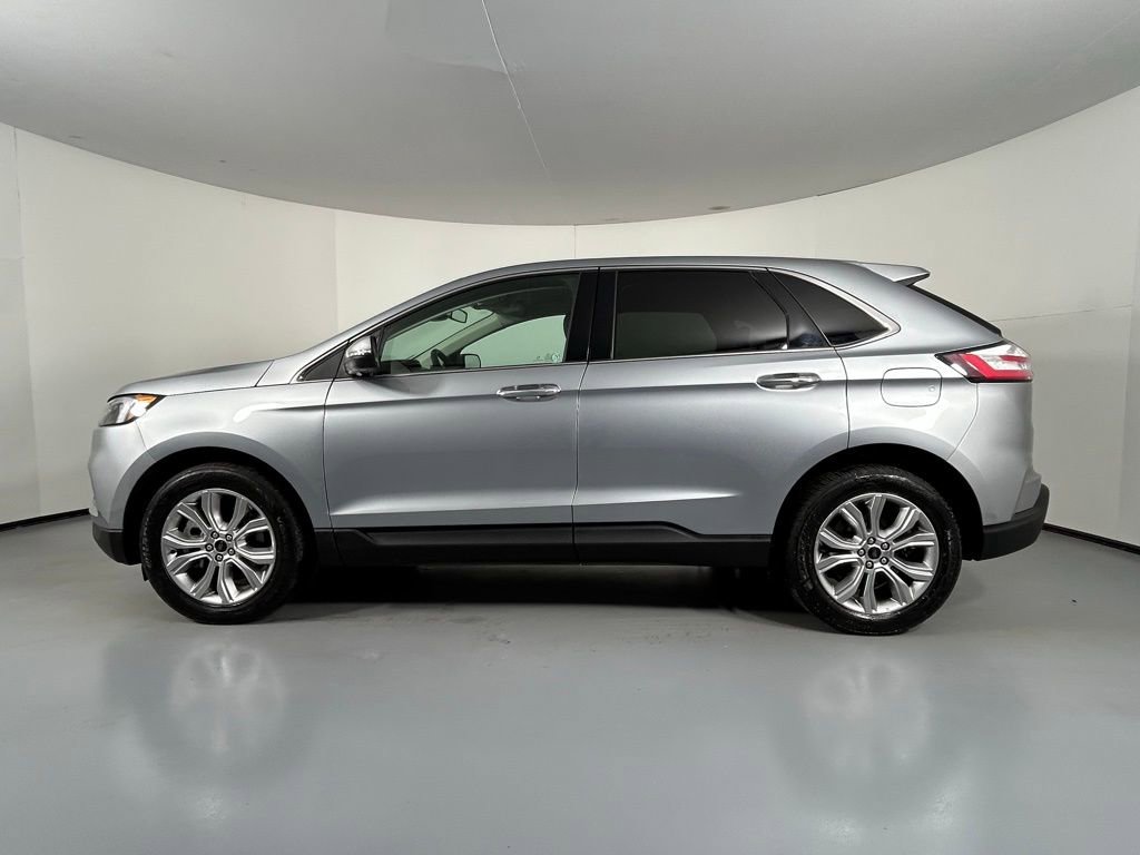 Used 2024 Ford Edge Titanium image 4