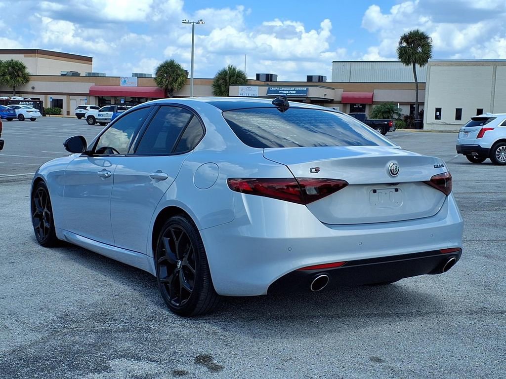 Used 2021 Alfa Romeo Giulia Ti w/ Nero Edizione RWD image 5