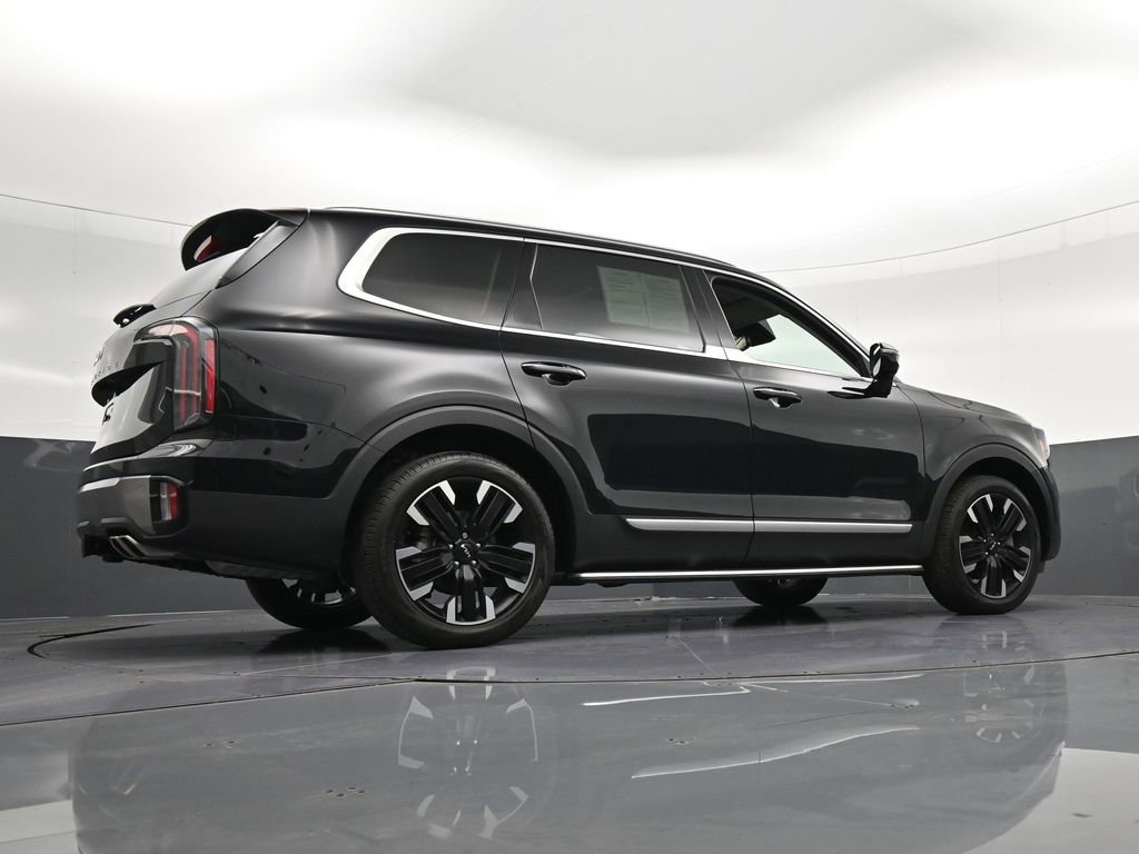 Used 2024 Kia Telluride SX w/ Towing Package FWD image 30