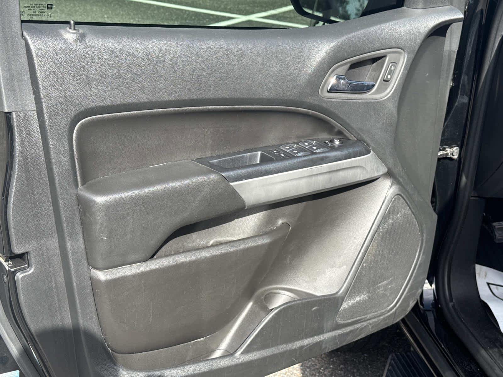 Used 2022 Chevrolet Colorado LT w/ LT Convenience Package RWD image 17
