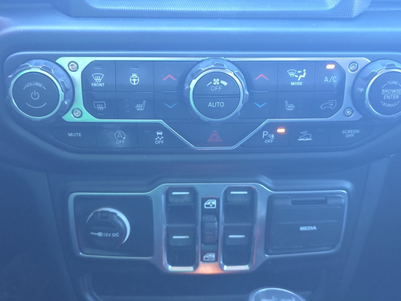 Used 2023 Jeep Wrangler Unlimited Sport AWD/4WD image 48