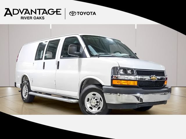 Used 2025 Chevrolet Express 2500 w/ Driver Convenience Package RWD image 1