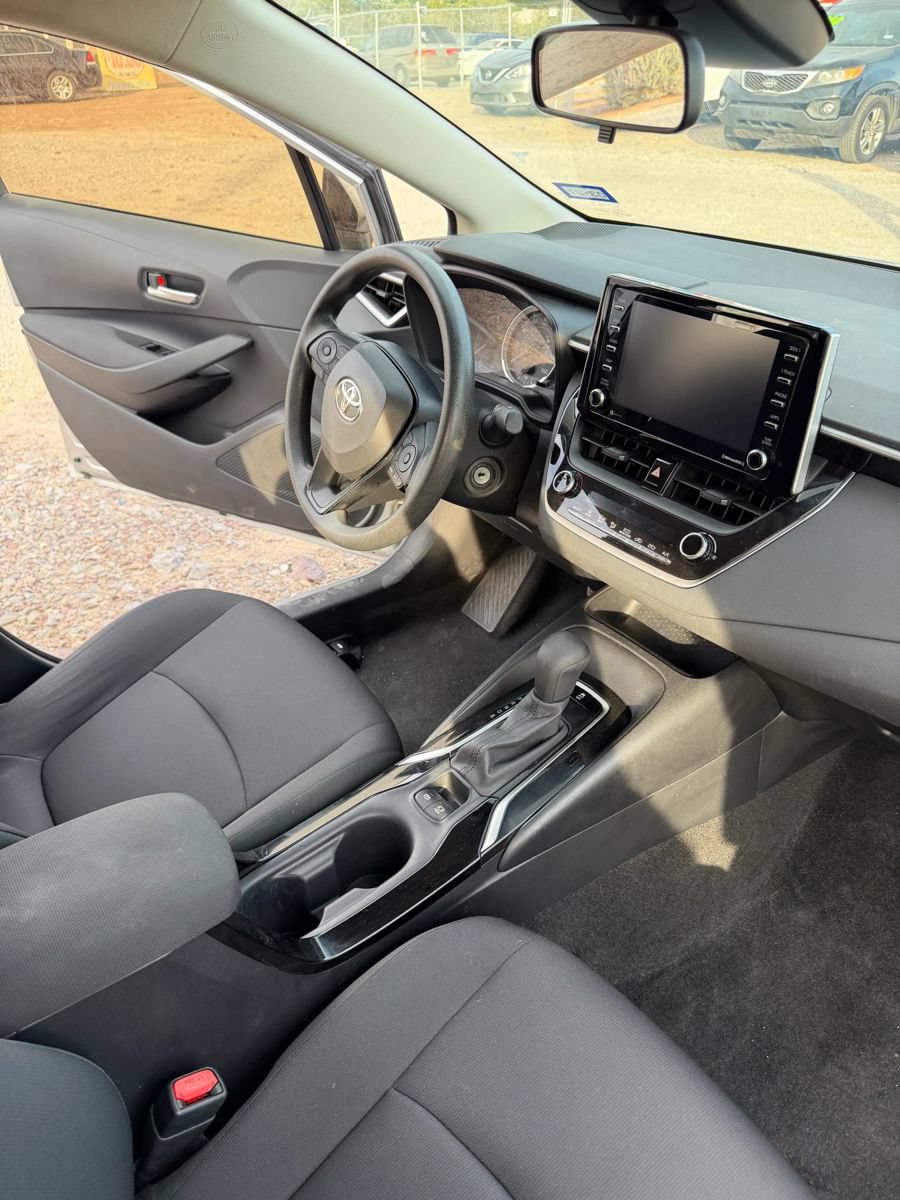Used 2021 Toyota Corolla LE FWD image 8