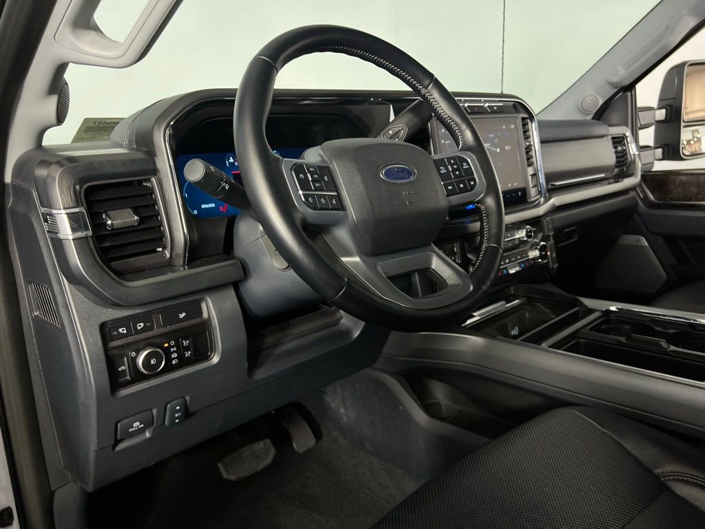 Used 2024 Ford F250 Lariat image 23