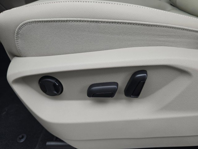 New 2026 Volkswagen Atlas SE image 27