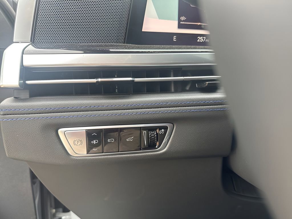 New 2026 Cadillac Escalade IQ Luxury 1 w/ LPO, Floor Liner Package AWD/4WD image 30