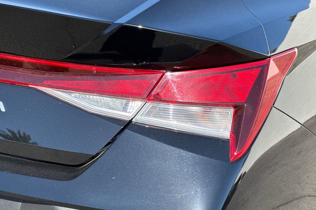 Used 2024 Hyundai Elantra SE image 31