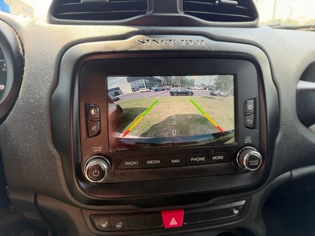 Used 2015 Jeep Renegade Limited FWD image 21