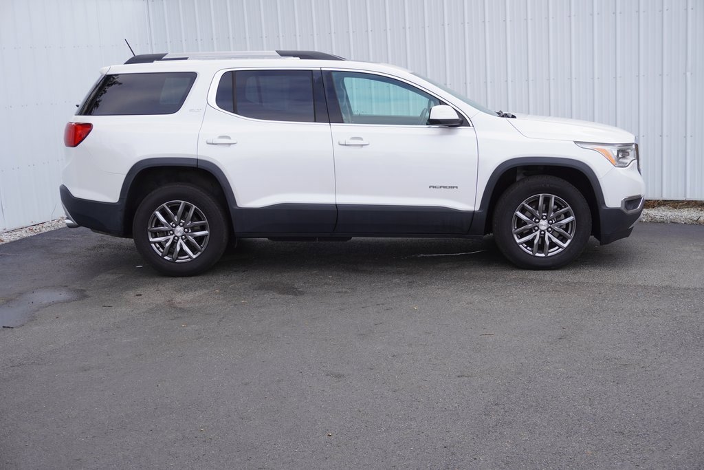 Used 2017 GMC Acadia SLT image 2